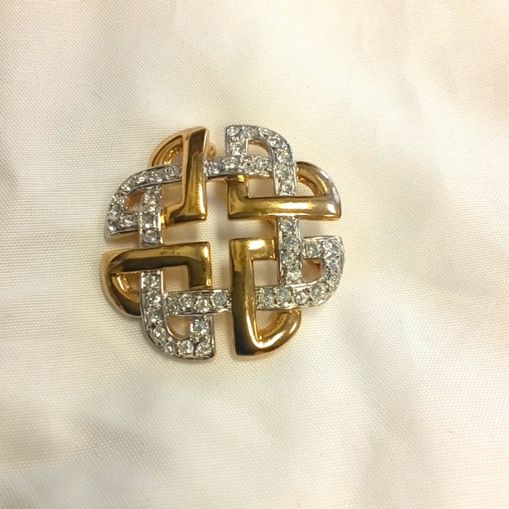 Vintage Soldor Signed Gold Tone Celtic Knot Brooch